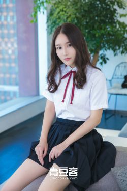 男人脱女人的衣服